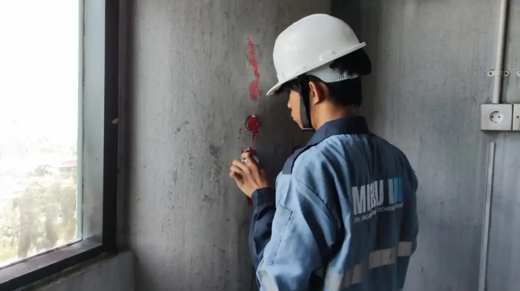 Profesionalisme dalam layanan audit struktur dan desain.