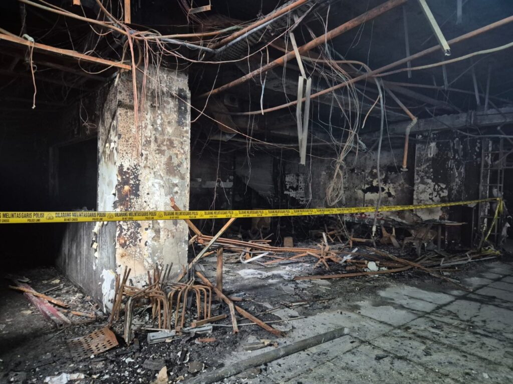 Mall CIputra Terbakar dan Konsultan Mibu Sipil melakukan audit struktur