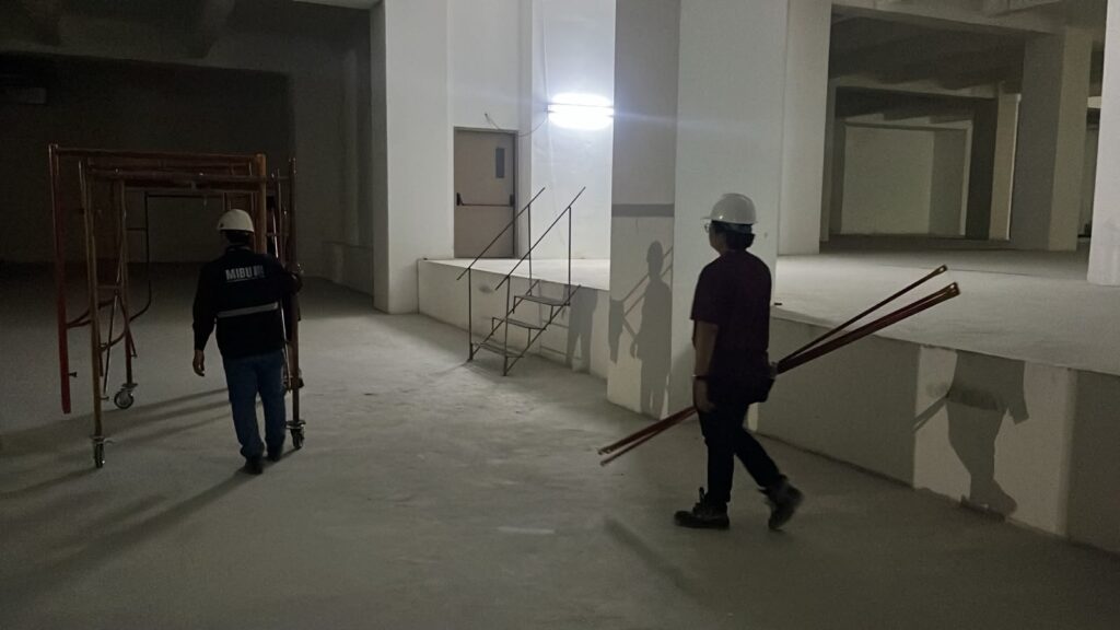 Risiko Data Center Tidak Tahan Gempa dan Dampaknya bagi Operasional Bisnis - MIBU SIPIL